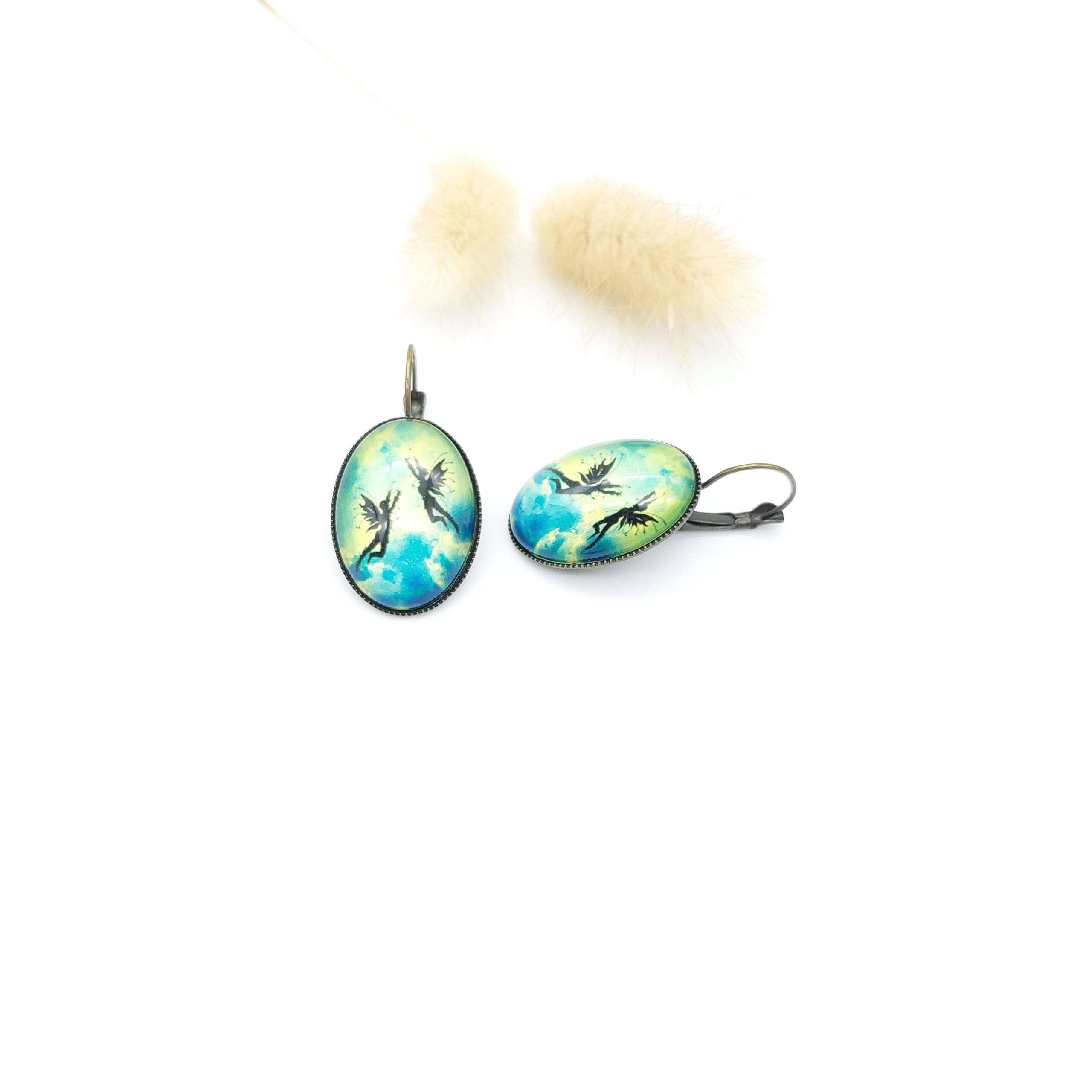 Boucles Oreilles Dormeuses Ovales Cabochon Bronze Fees Anges Ciel2 Boucles Oreilles Dormeuses Ovales Cabochon Bronze Fees Anges Ciel2