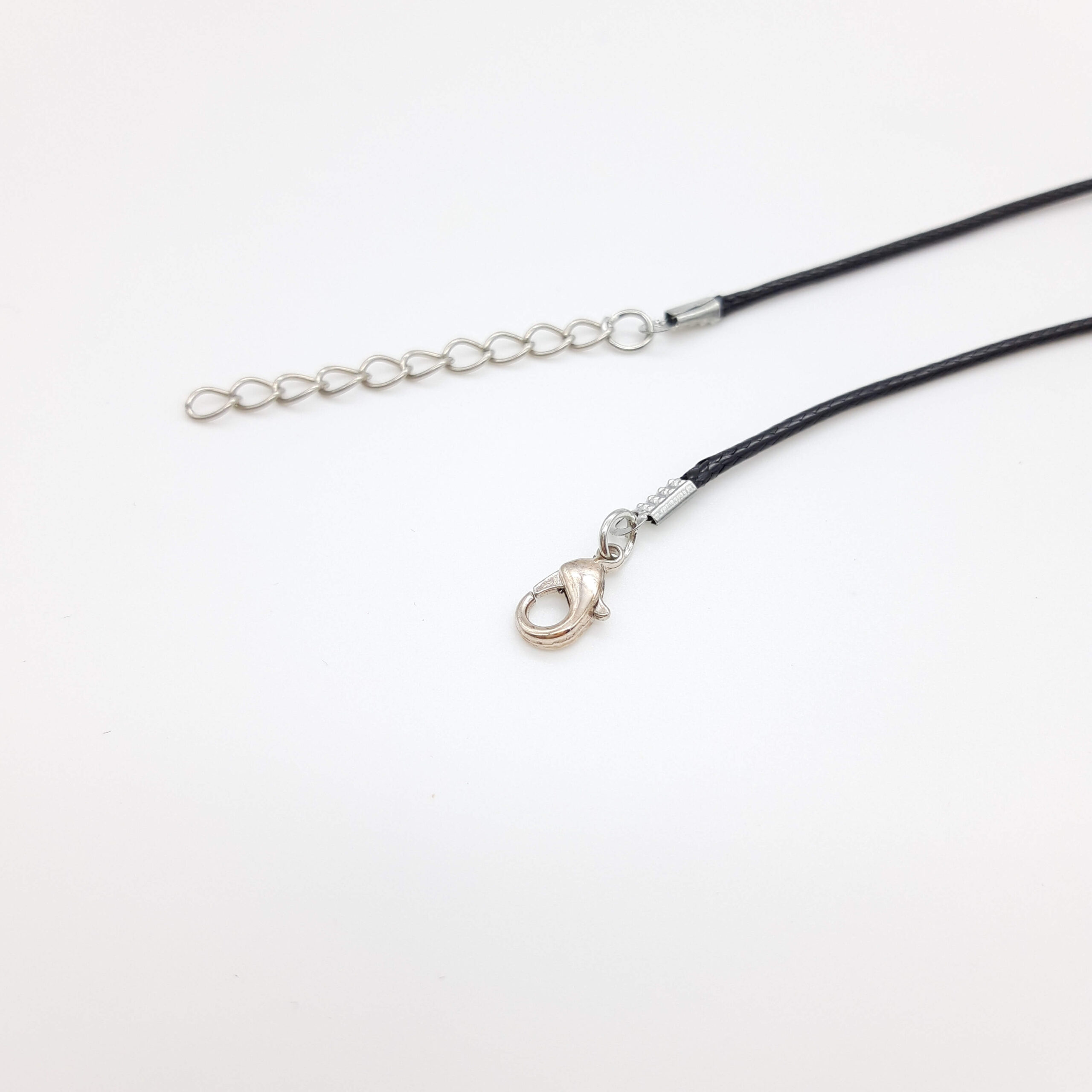 Collier Pendentif Attache Et Chaine De Secrite Cordon Coton Cire Et Acier Inoxydable Collier Pendentif Attache Et Chaine De Secrite Cordon Coton Cire Et Acier Inoxydable