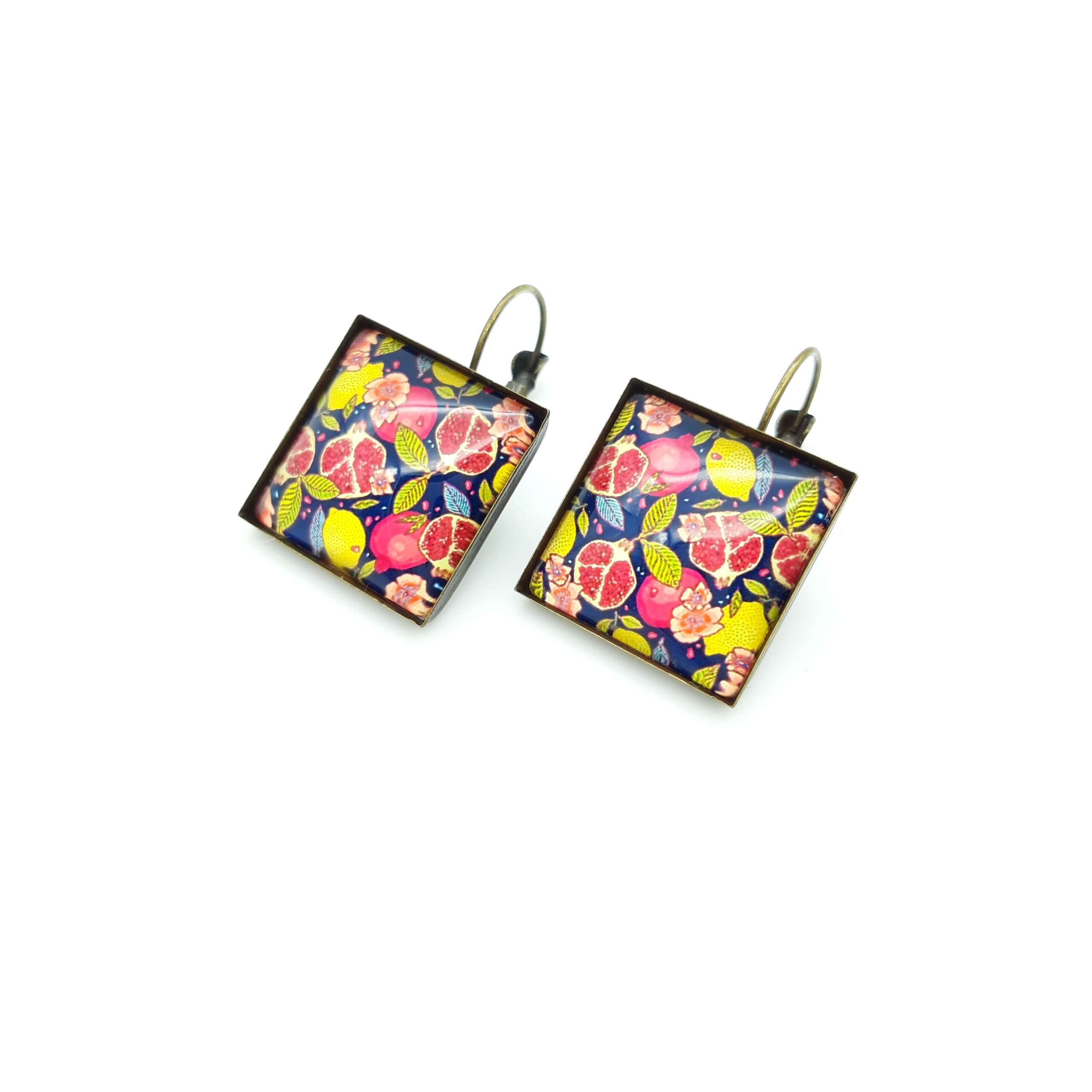 Boucles Oreilles Carrees Dormeuses Grenades Et Citrons Boucles Oreilles Carrees Dormeuses Grenades Et Citrons