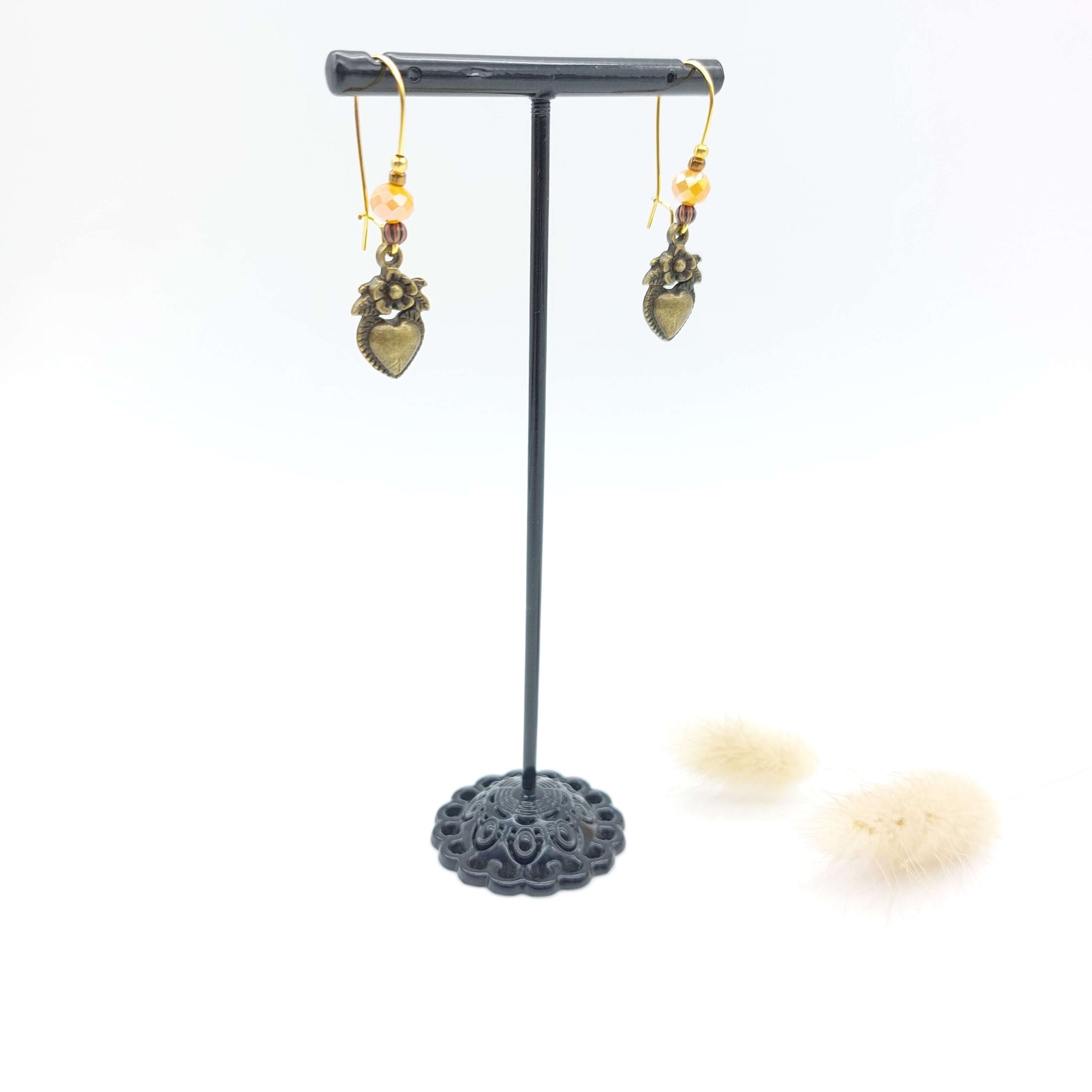 Boucles Oreilles Breloques Pendantes Perlees Bronze Coeur Amour Fleuri Et Dore2 Boucles Oreilles Breloques Pendantes Perlees Bronze Coeur Amour Fleuri Et Dore2