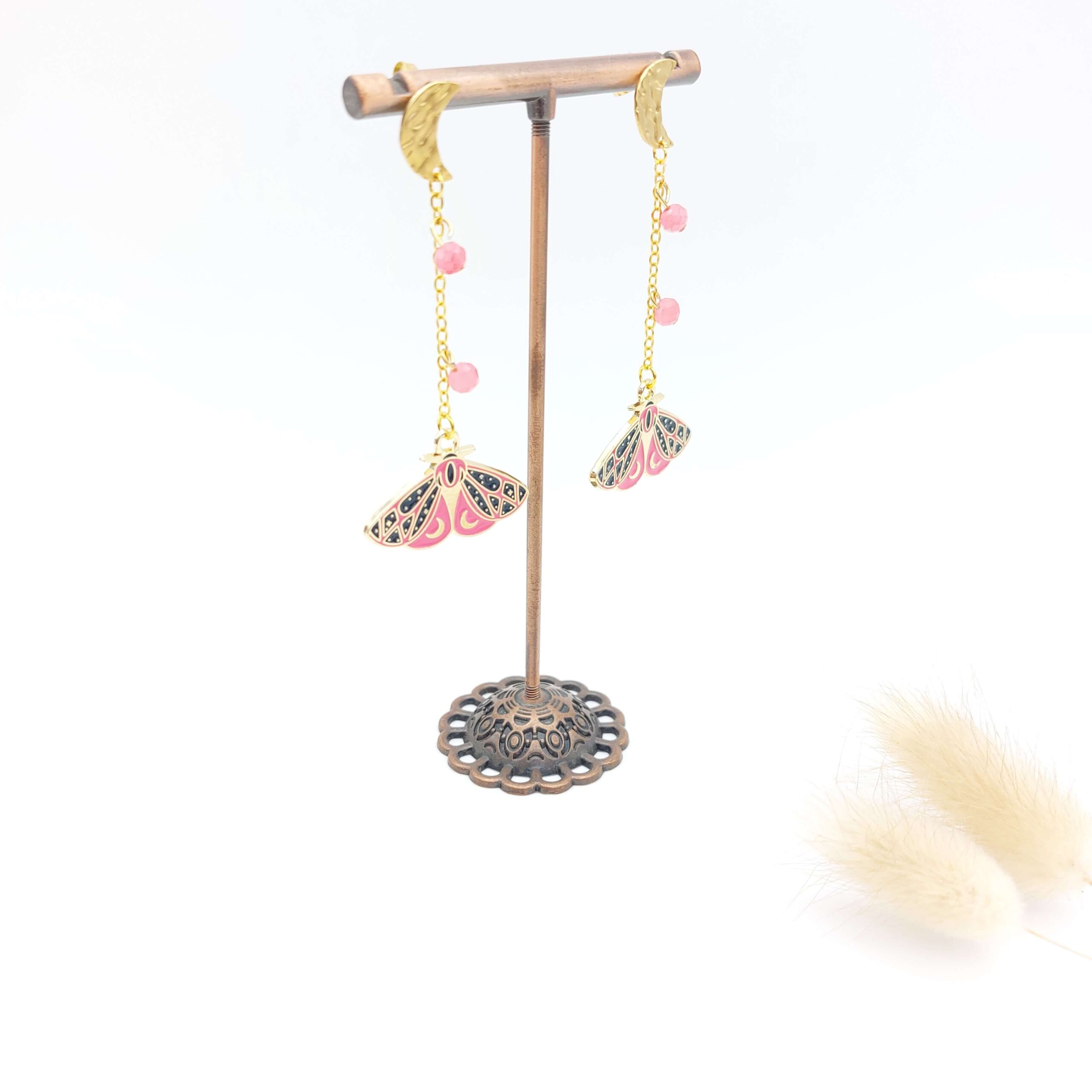 Boucles Doreilles Clous Pendantes Breloques Papillons Roses Lunaires Magiques1 Boucles Doreilles Clous Pendantes Breloques Papillons Roses Lunaires Magiques1